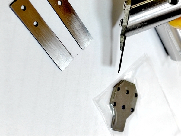 铲片机之核心：铲片刀铲胶刀——光学材料贴合材料液晶显示屏除胶加工及常见不良分析
